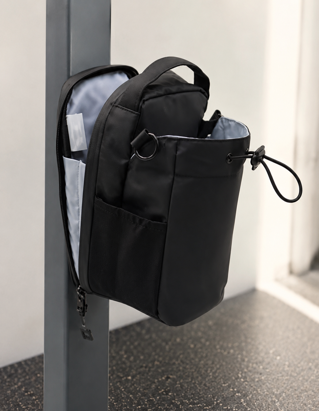 VVOLT Magnetic Gym Bag
