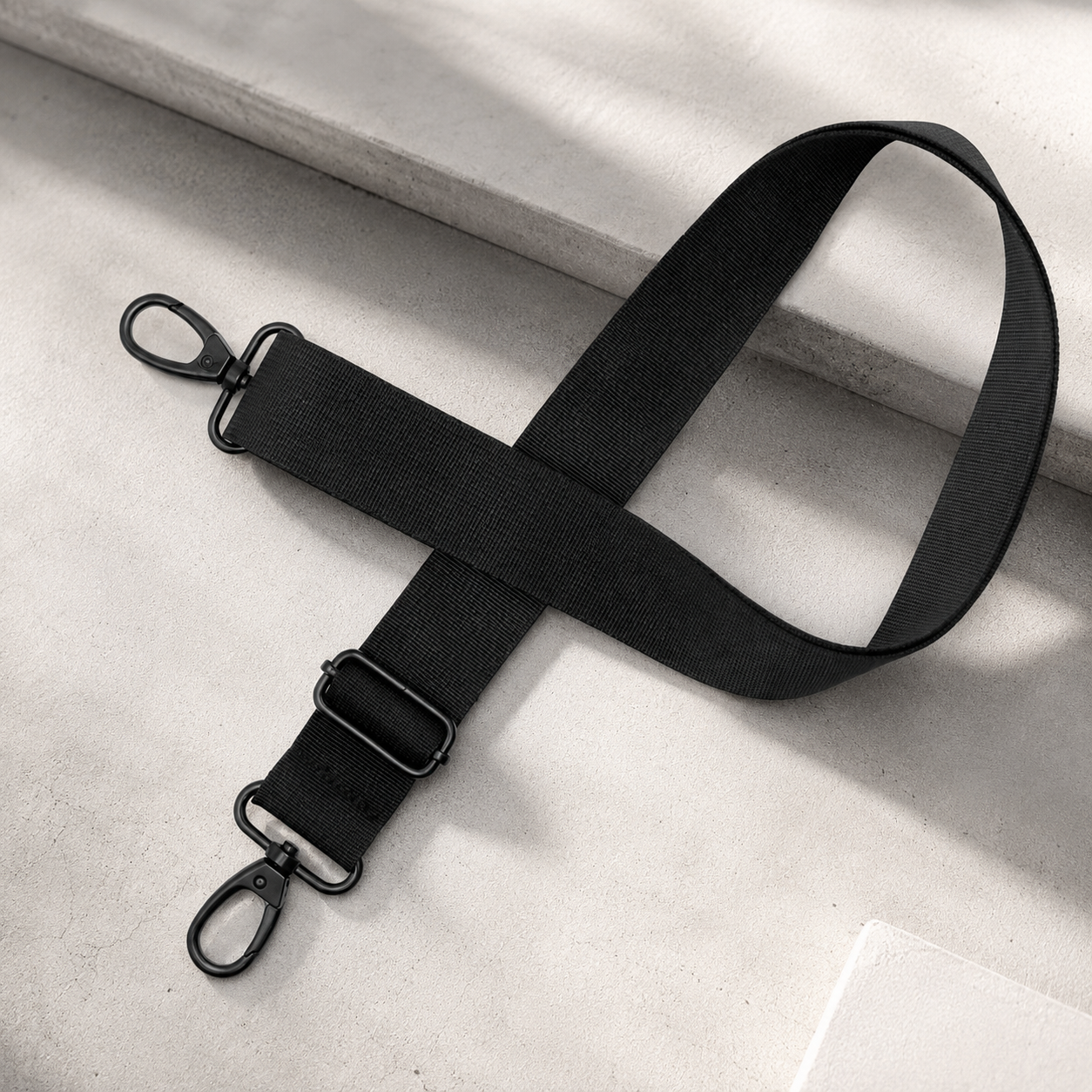 VVOLT Magnetic Gym Bag